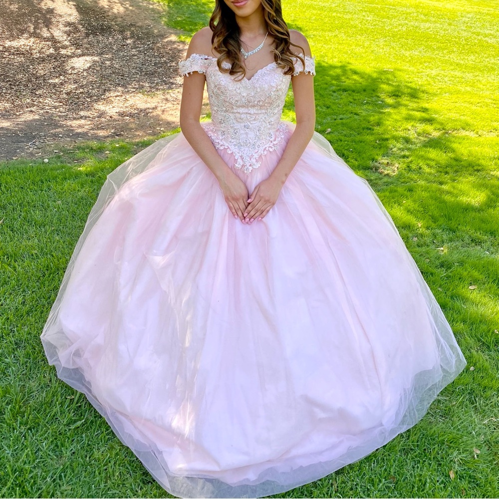 Pink Embroidered Front w/ Corset Back quinceanera dress/ Size small 2-4